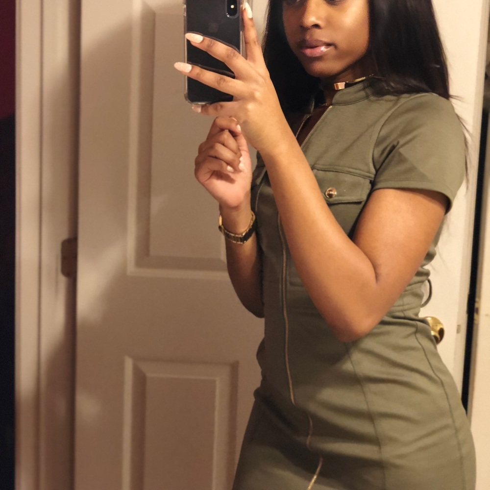 Guess Olive Pocket Zipper Utility Dress